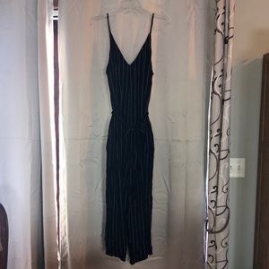 American Eagle jumpsuit. Black and white. Size XL.